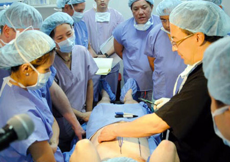 liposuction-bangkok-phuket-thailand-doctor-reviews-prices